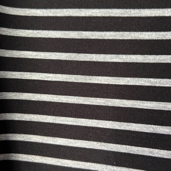 Lularoe Christy T - Picture 4 of 7